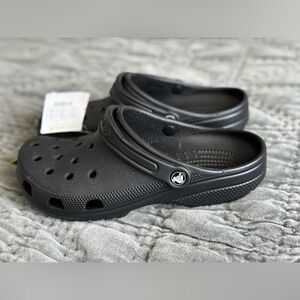 NWT CROCS Black Classic Clog Adult M8/W10